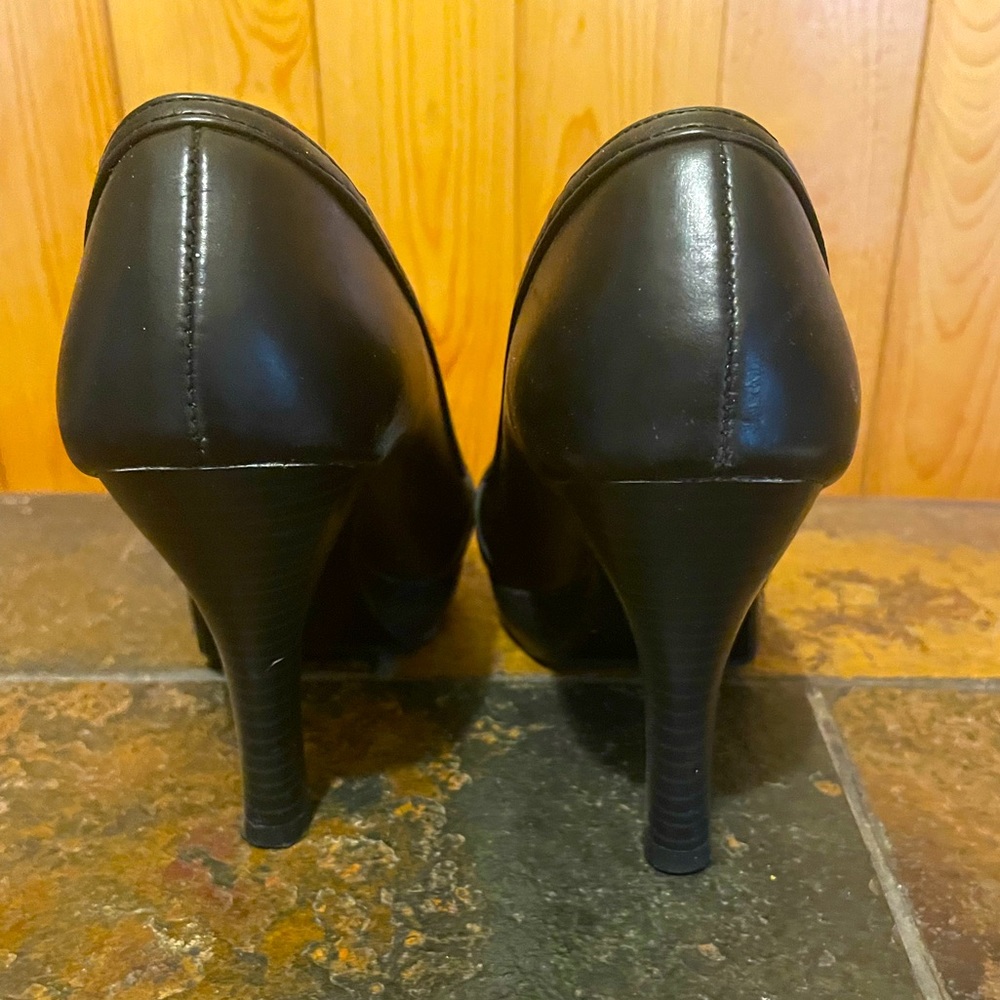 Open Toe Pumps - Picture 3 of 4